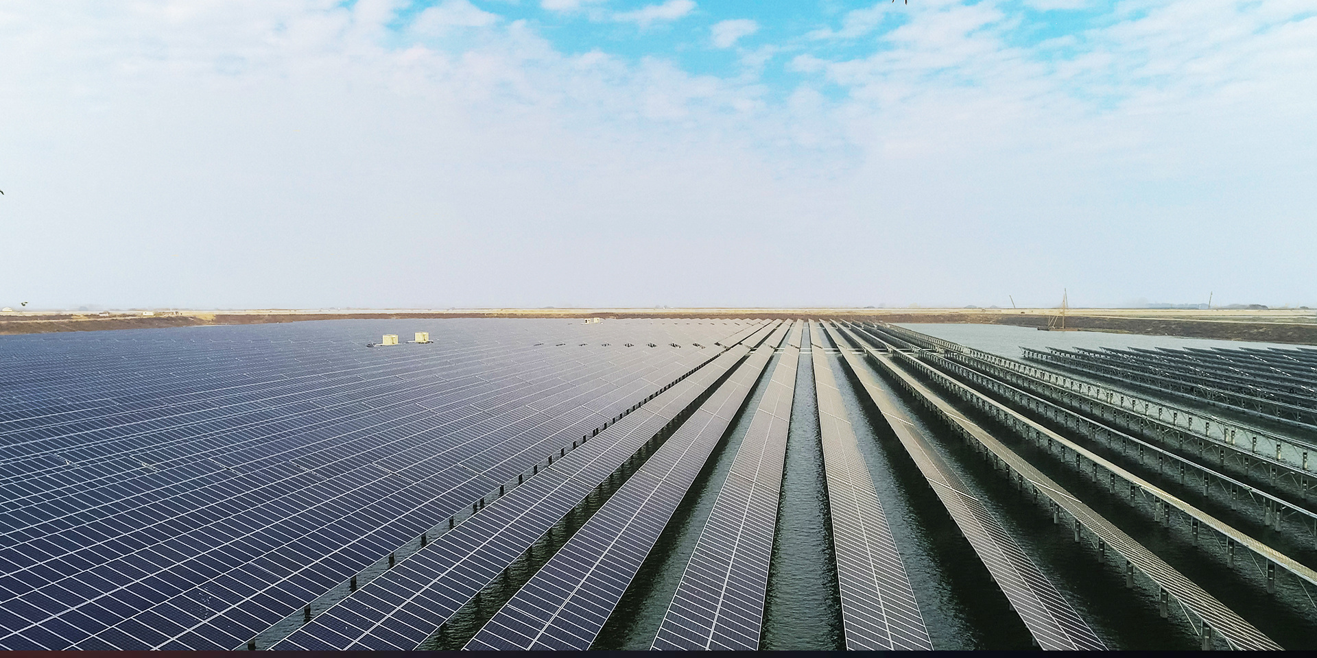 Committed to providing customers<br>with solar photovoltaic support overall solutions.